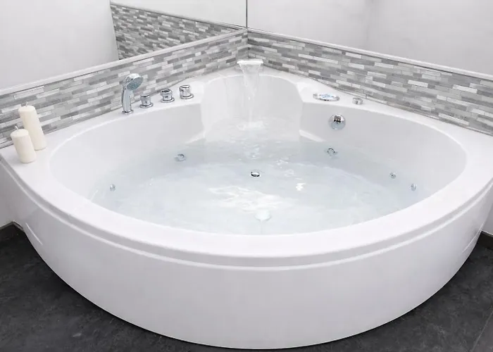 Apartment Black Enchanting Jacuzzi Trastevere