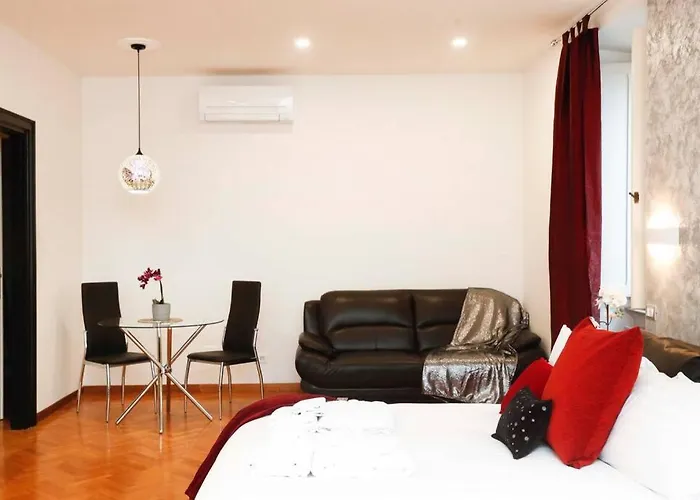 Apartment Black Enchanting Jacuzzi Trastevere
